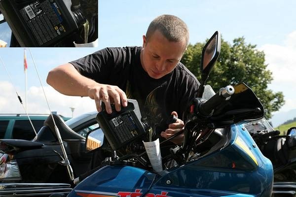Давление масла в дизельном двигателе контролируем работу мотора Давление масла в дизельном двигателе контролируем работу мотора