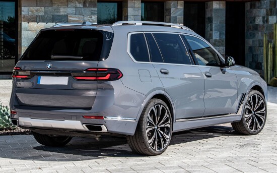 Баварский гигант: BMW X7