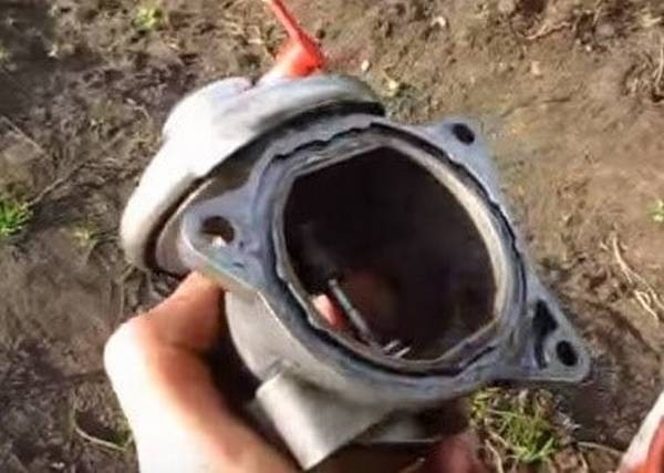Как правильно почистить клапан EGR Как правильно почистить клапан EGR