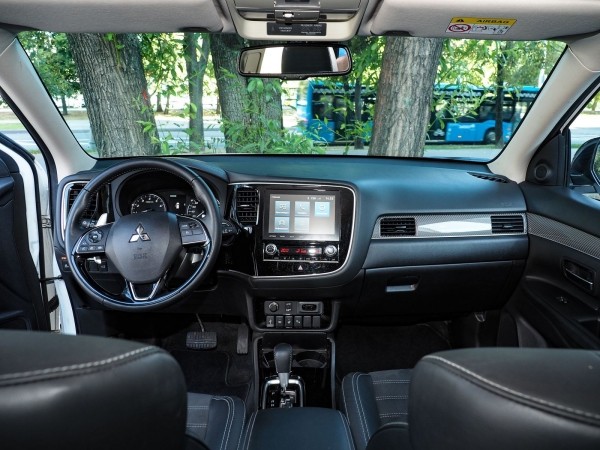 Haval Dargo против Mitsubishi Outlander: собака лает, чужестранец идет