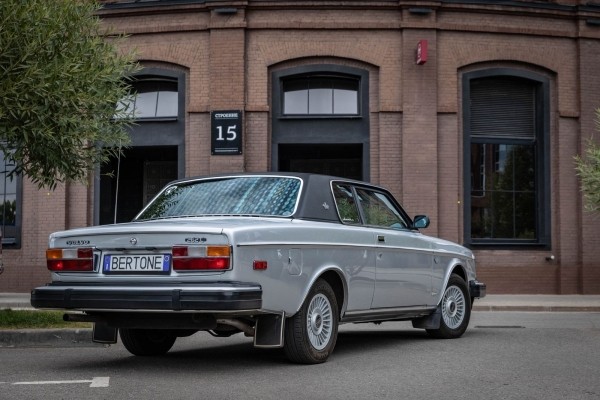 Italiano vero швейцарского происхождения: опыт владения Volvo 262С 1979 года