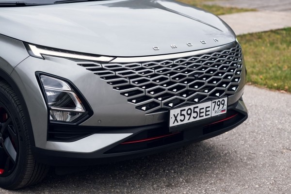 Между Tiggo и Exeed: тест-драйв Omoda C5 Между Tiggo и Exeed: тест-драйв Omoda C5