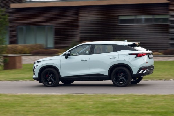 Между Tiggo и Exeed: тест-драйв Omoda C5 Между Tiggo и Exeed: тест-драйв Omoda C5