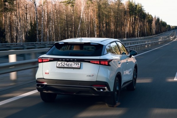 Между Tiggo и Exeed: тест-драйв Omoda C5 Между Tiggo и Exeed: тест-драйв Omoda C5