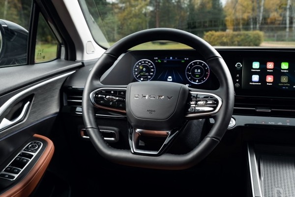 Между Tiggo и Exeed: тест-драйв Omoda C5 Между Tiggo и Exeed: тест-драйв Omoda C5