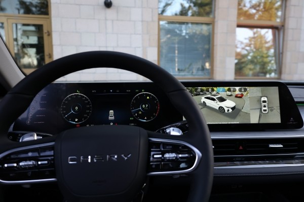 Вместо Toyota Camry, Kia К5 и Hyundai Sonata: тест-драйв Chery Arrizo 8 Вместо Toyota Camry, Kia К5 и Hyundai Sonata: тест-драйв Chery Arrizo 8