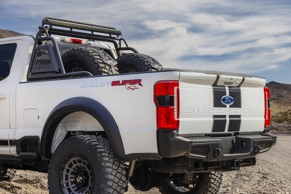 Новый Ford Shelby F-250 Super Baja: &laquo;летающий&raquo; дизельный гигант