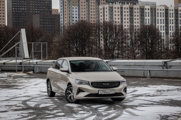 Тест-драйв Geely Emgrand: наш лучше белорусского? Тест-драйв Geely Emgrand: наш лучше белорусского?