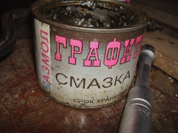 Применение графитной смазки в автомобиле Что, где и как Применение графитной смазки в автомобиле Что, где и как