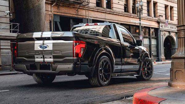 Shelby F-150 Super Snake Sport: ещё один уличный пикап-коротыш с компрессорным V8 Shelby F-150 Super Snake Sport: ещё один уличный пикап-коротыш с компрессорным V8