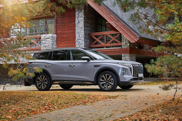 Покупаем Hongqi HS7: что это за автомобиль и чем он интересен