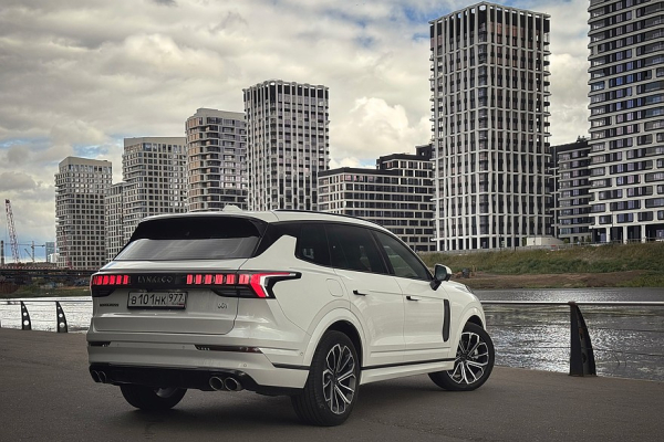 Volvo, который приехал в Россию с чужим паспортом: тест-драйв Nordcross 001 Volvo, который приехал в Россию с чужим паспортом: тест-драйв Nordcross 001